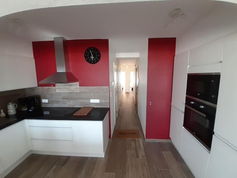 Apartment Frontaal Zeezicht De Panne